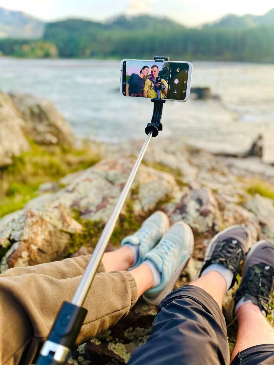 Most Selling Selfie Stick Now At The 140 - Big Sale