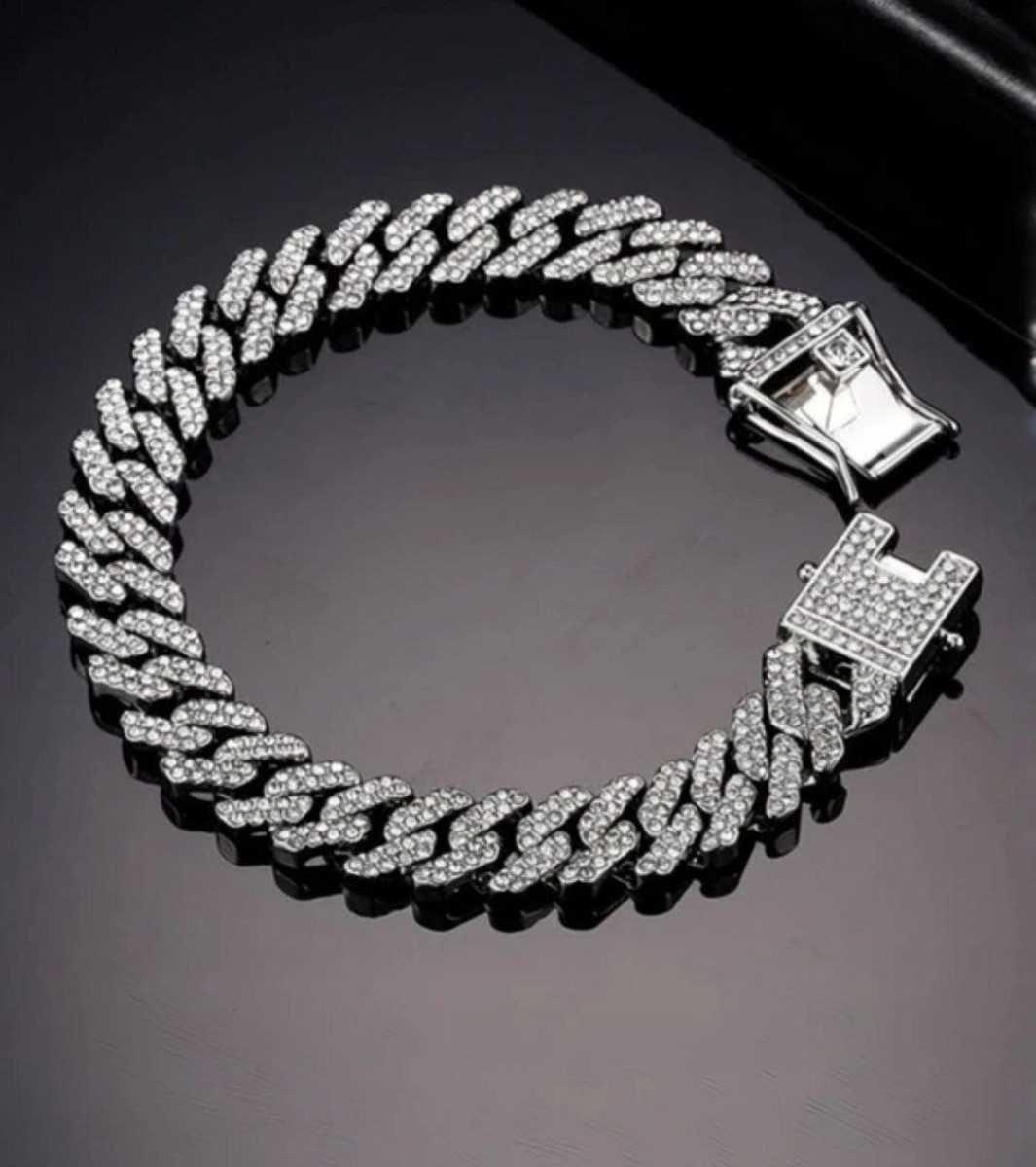 Getnow This Most Premium Ice Diamond Braslateat 88 – Best Price in India